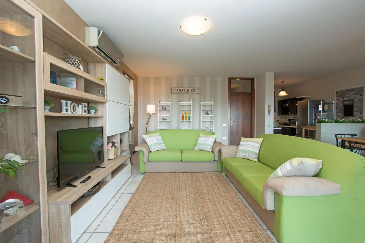 Crocus 1 Con Piscina By Wonderful Italy Appartement Soiano Del Lago