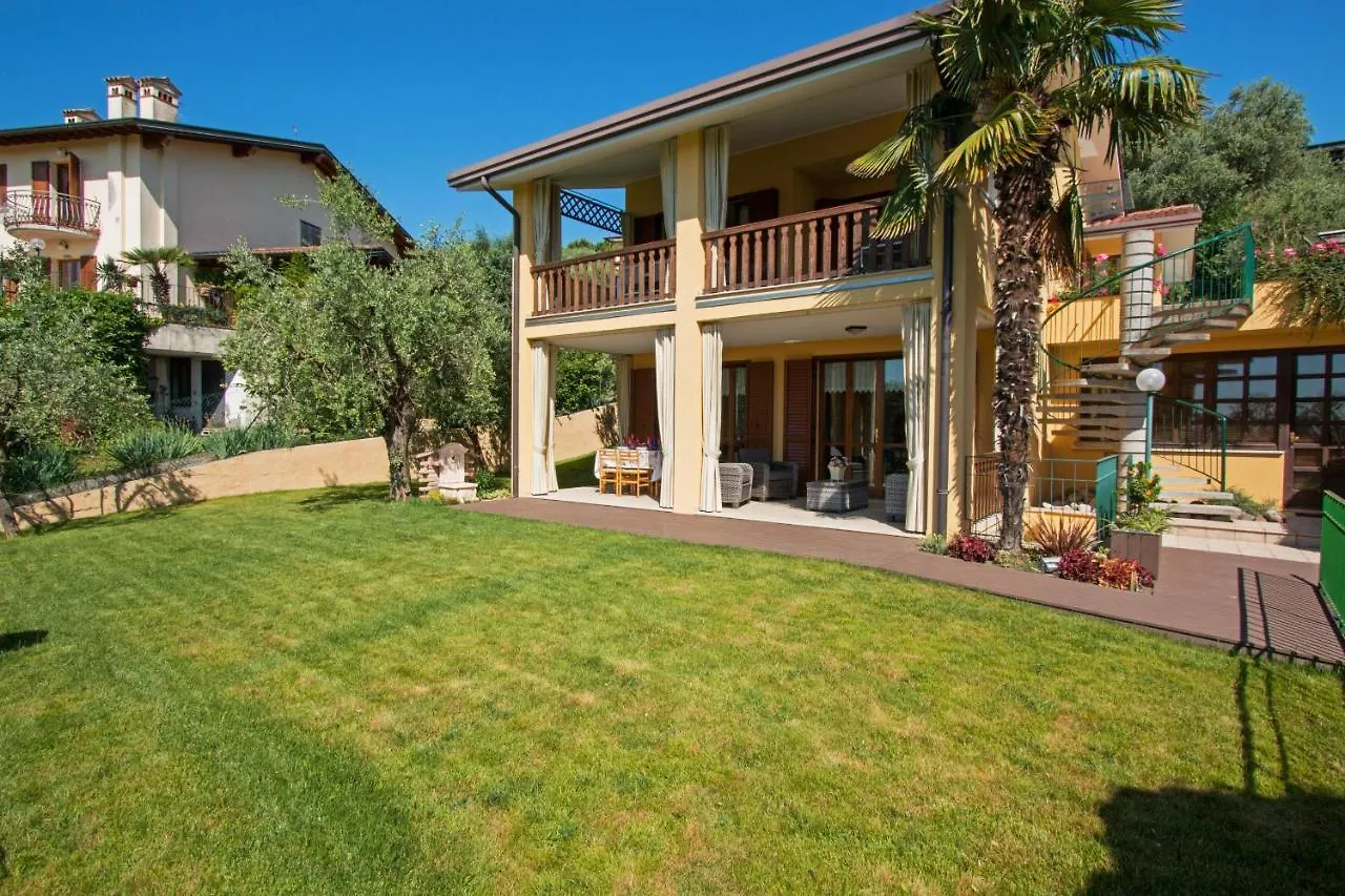 Crocus 1 Con Piscina By Wonderful Italy Appartement Soiano Del Lago